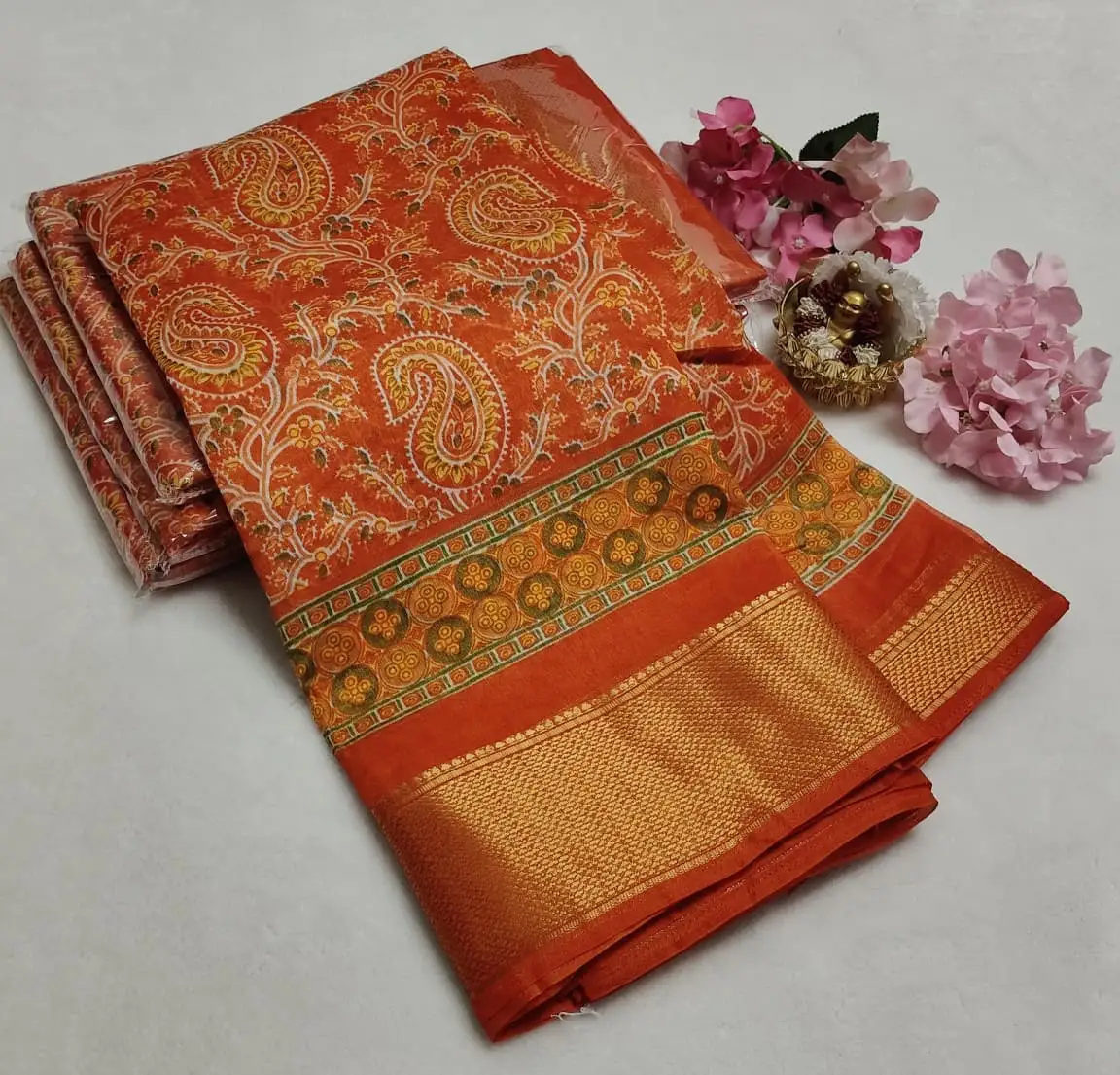 Paisley Jaal Floral Border Dolla Cotton Saree
